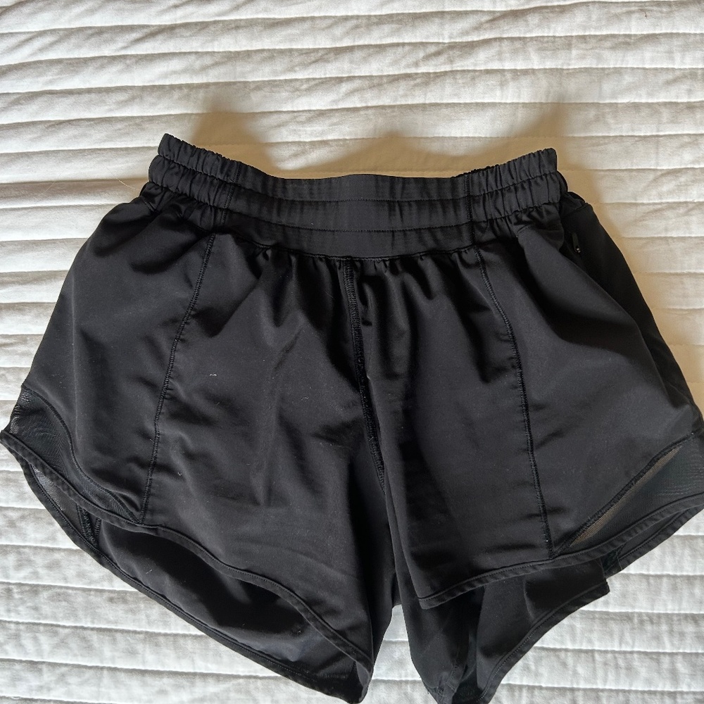 Lululemon Hotty Hot 4", size 4